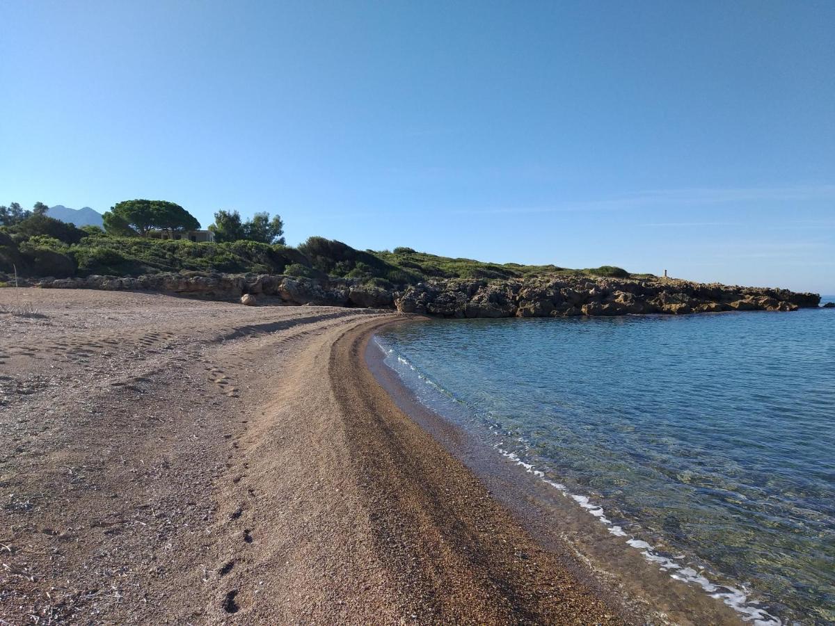 Villa Tzanetos Seaside Kyparissia Exterior foto