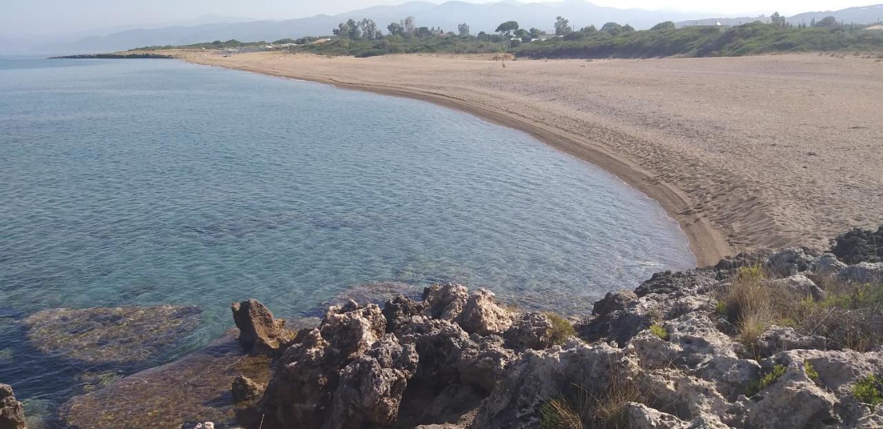 Villa Tzanetos Seaside Kyparissia Exterior foto